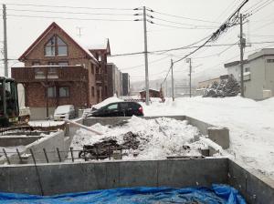 左側の・・・縦のラインが外壁ラインですね！